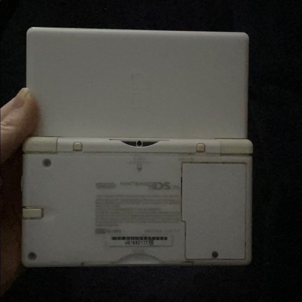 DS - Picture 2 of 2
